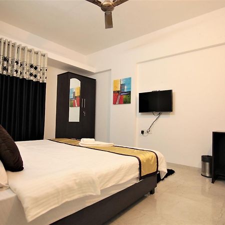 Veridical Hospitality, Baner - Pune Bed & Breakfast Eksteriør bilde
